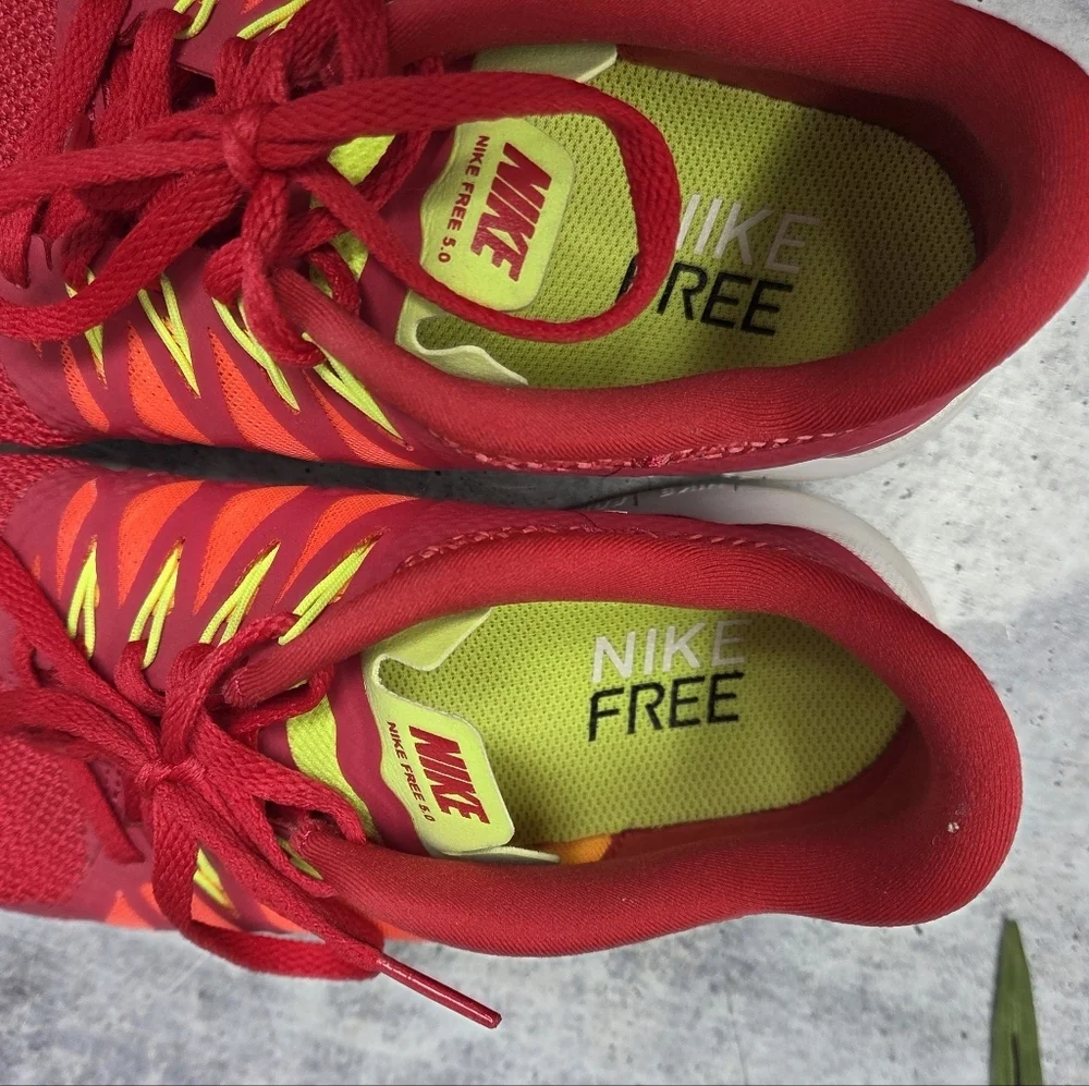 Nike Free 5.0 Red Yellow Orange Lightweight Mesh Upper Running Shoes Size 9.5